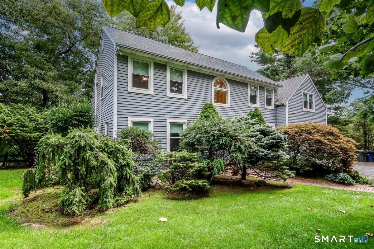 20 Dick Finn Road New Fairfield CT 06812