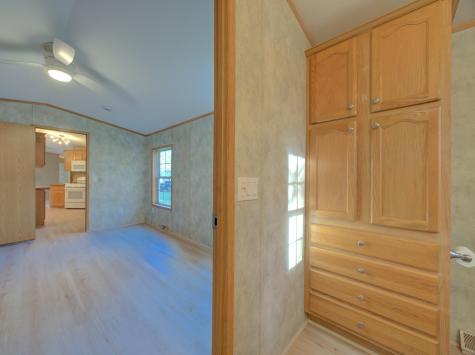 932 Long Cove Road Ledyard CT 06335