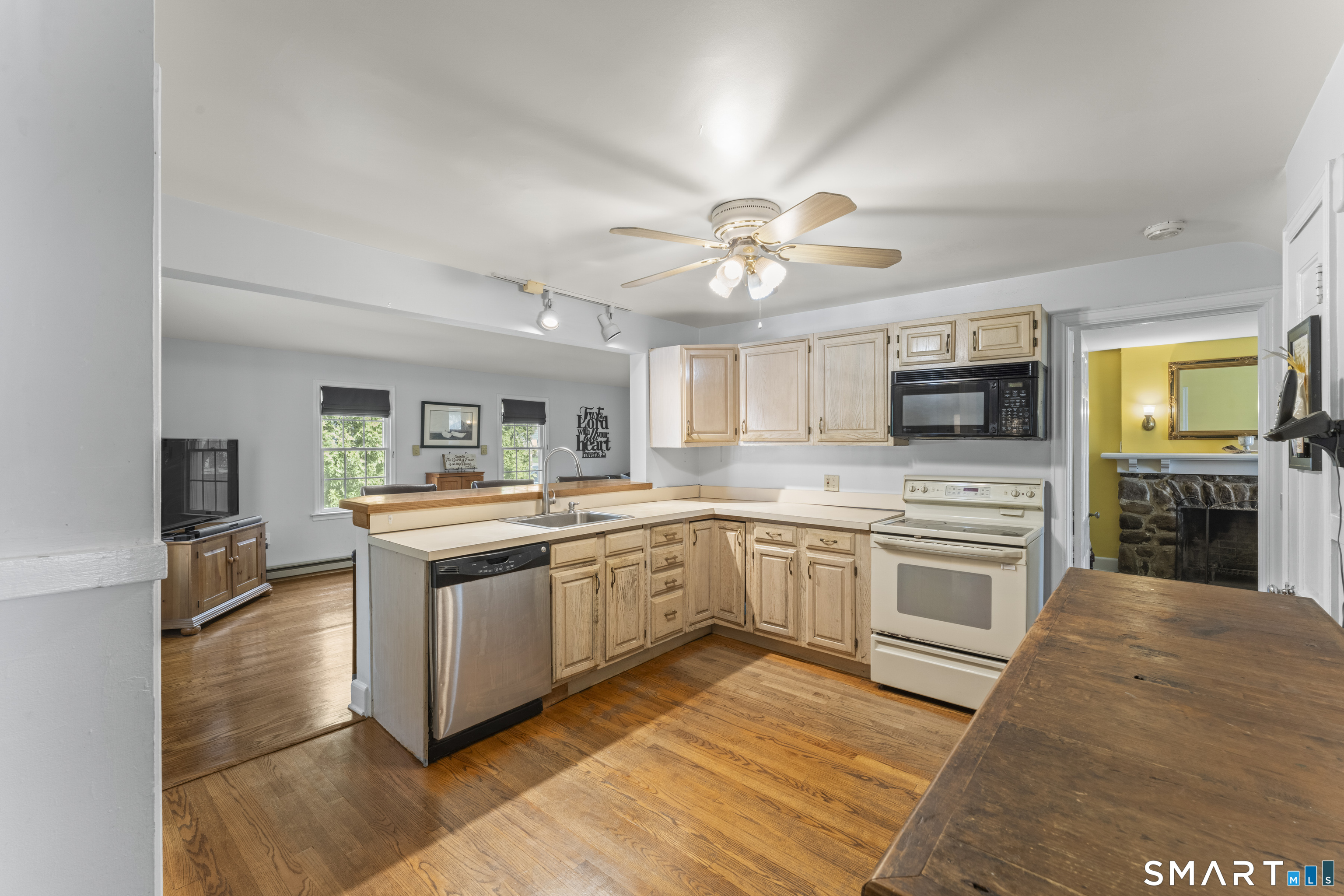 90 Toilsome Hill Road Fairfield CT 06825