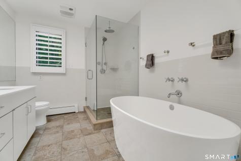 24 Mark Twain Lane Redding CT 06896