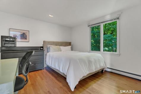 24 Mark Twain Lane Redding CT 06896