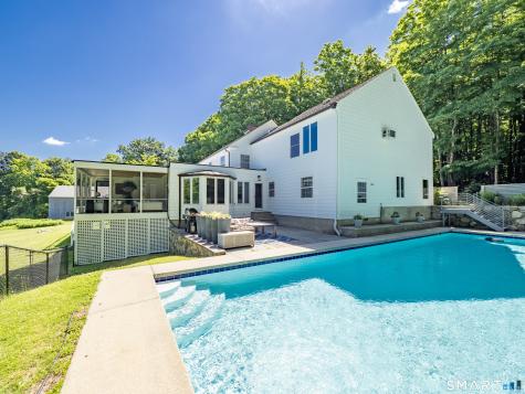 24 Mark Twain Lane Redding CT 06896