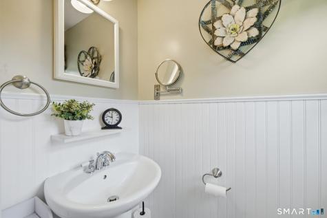 7 Stardust Drive Enfield CT 06082
