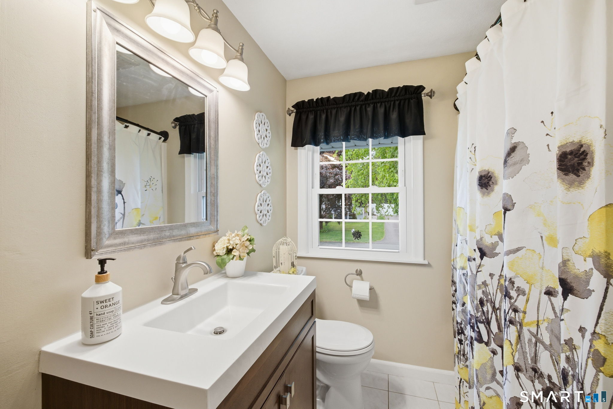 7 Stardust Drive Enfield CT 06082