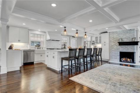 2222 Ridge Road North Haven CT 06473