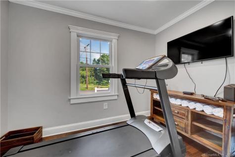 2222 Ridge Road North Haven CT 06473