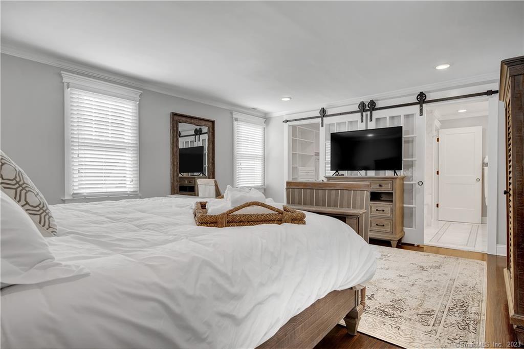 2222 Ridge Road North Haven CT 06473
