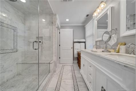 2222 Ridge Road North Haven CT 06473