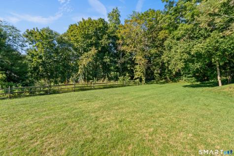2222 Ridge Road North Haven CT 06473