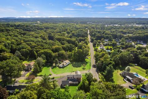 2222 Ridge Road North Haven CT 06473