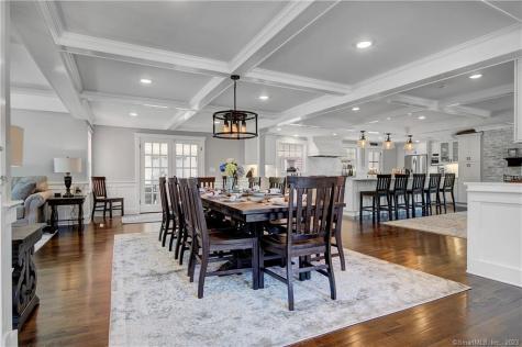 2222 Ridge Road North Haven CT 06473