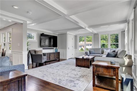 2222 Ridge Road North Haven CT 06473