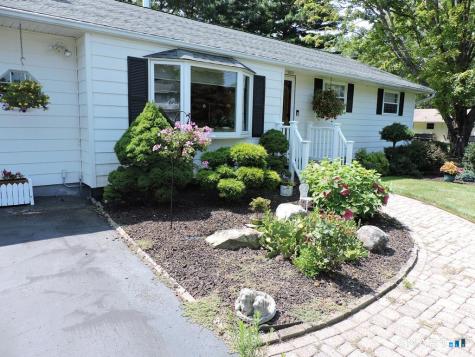 52 Pine Knob Drive South Windsor CT 06074