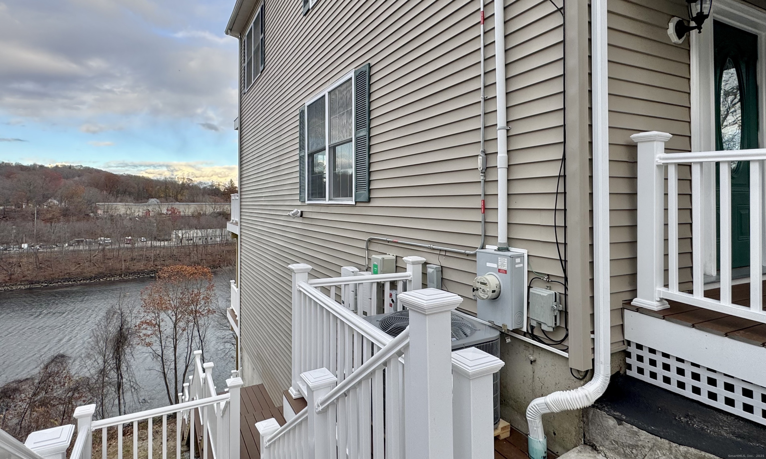 112 River Road Shelton CT 06484