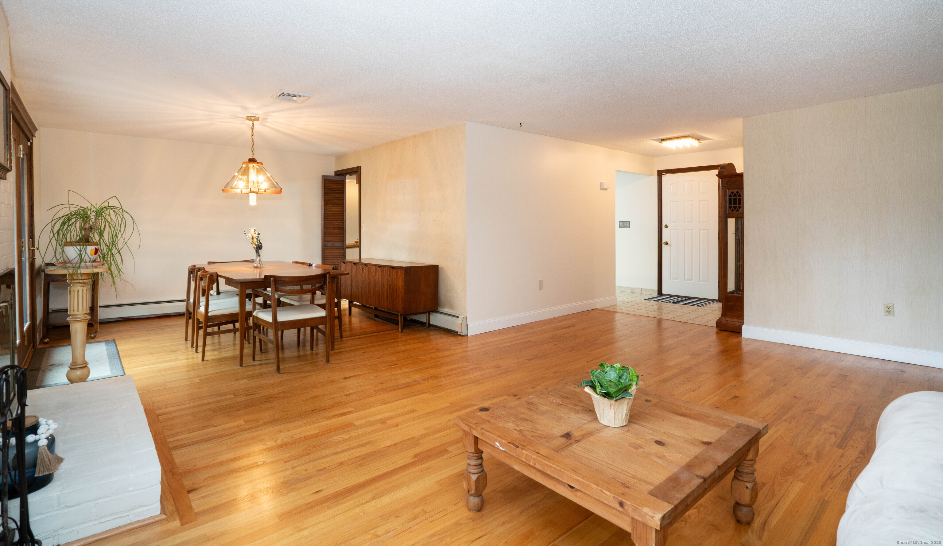 148 King Philip Drive West Hartford CT 06117