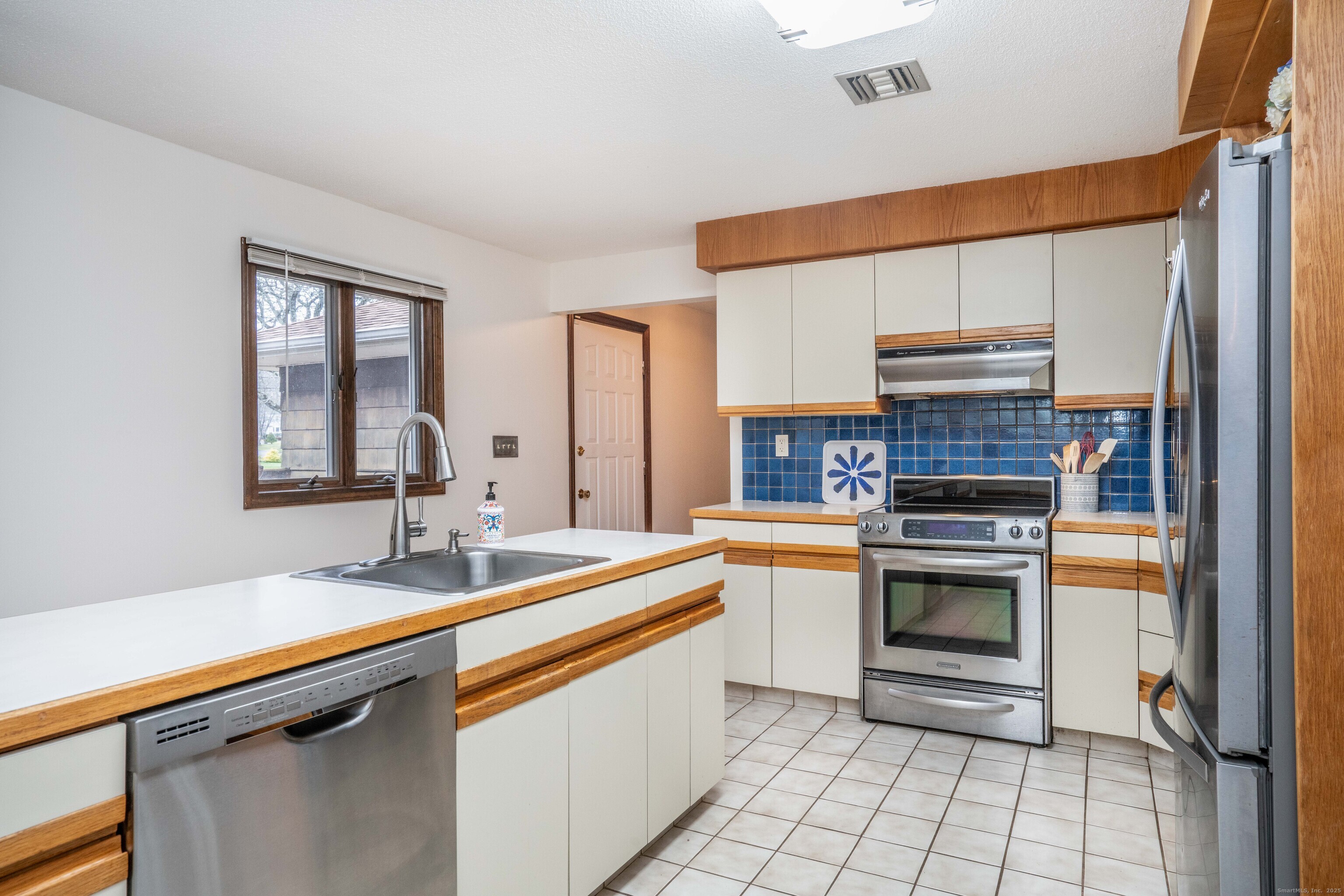 148 King Philip Drive West Hartford CT 06117