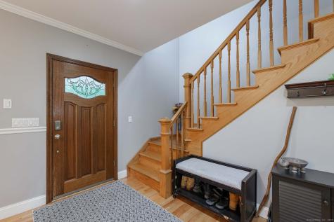 15 Flak Lane New Fairfield CT 06812