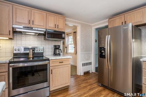 3 Braintree Drive West Hartford CT 06117