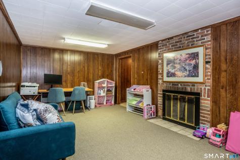 3 Braintree Drive West Hartford CT 06117