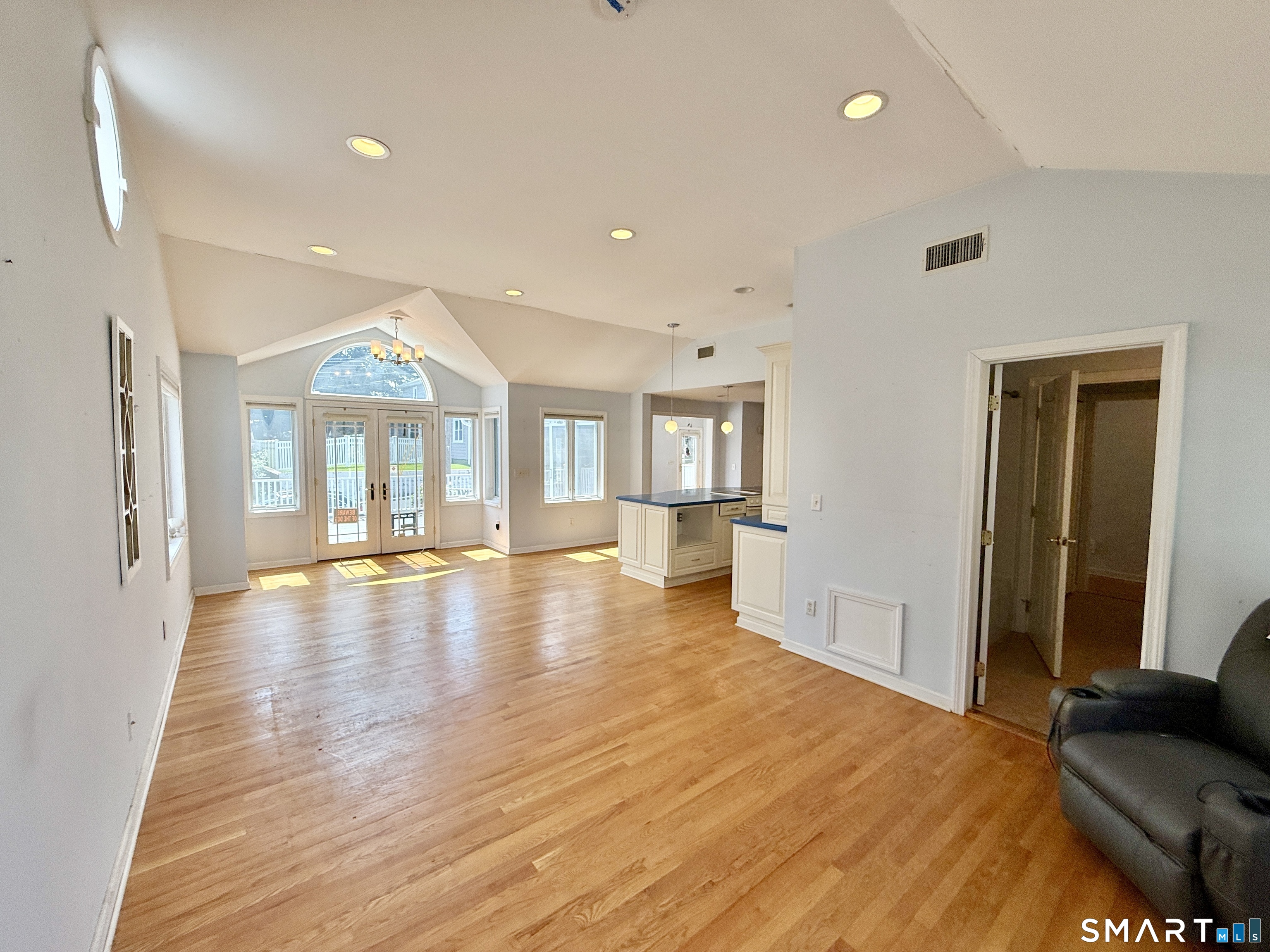 20 Westland Avenue Milford CT 06460