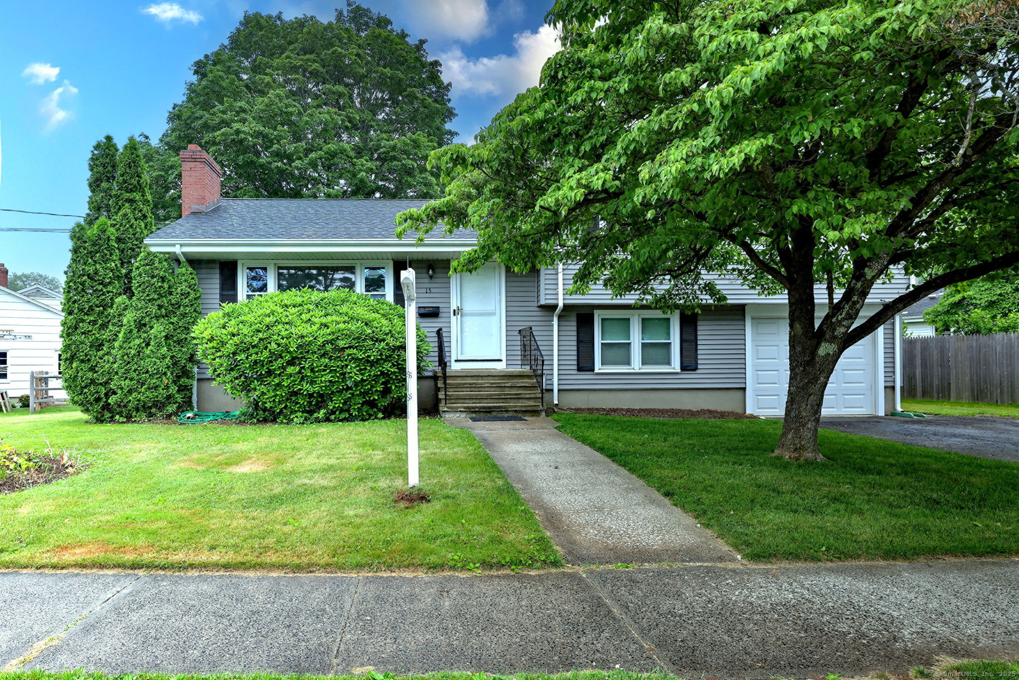 15 Edgemere Road Hamden CT 06517