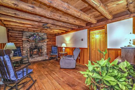 89 Norwich Salem Turnpike Montville CT 06370