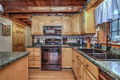 89 Norwich Salem Turnpike Montville CT 06370