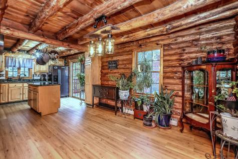 89 Norwich Salem Turnpike Montville CT 06370