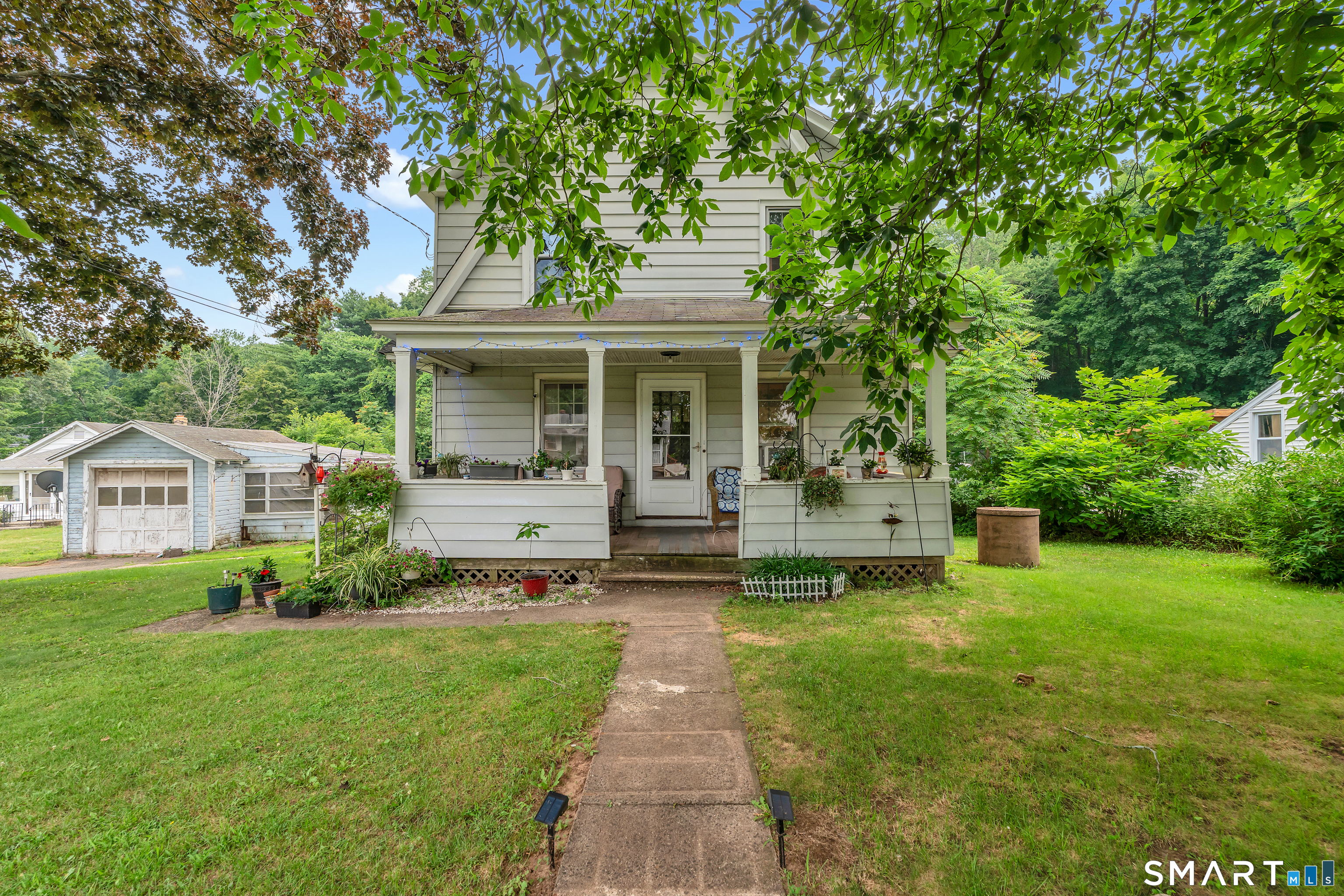 124 Hunt Lane East Haven CT 06512