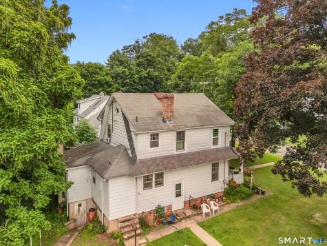 124 Hunt Lane East Haven CT 06512