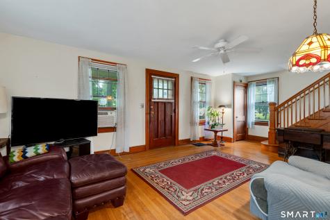 124 Hunt Lane East Haven CT 06512