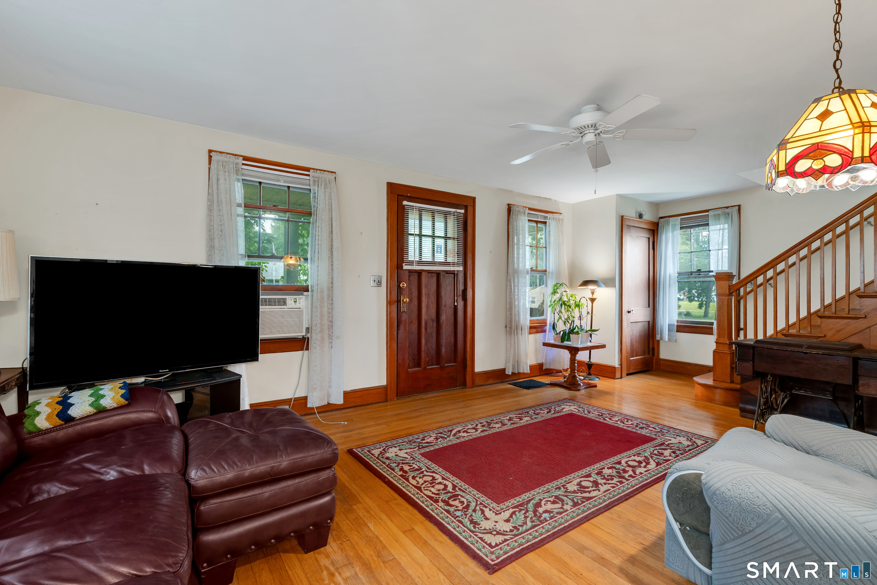 124 Hunt Lane East Haven CT 06512