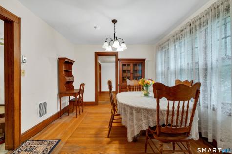124 Hunt Lane East Haven CT 06512