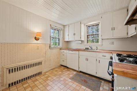 12 Greenhurst Road West Hartford CT 06107