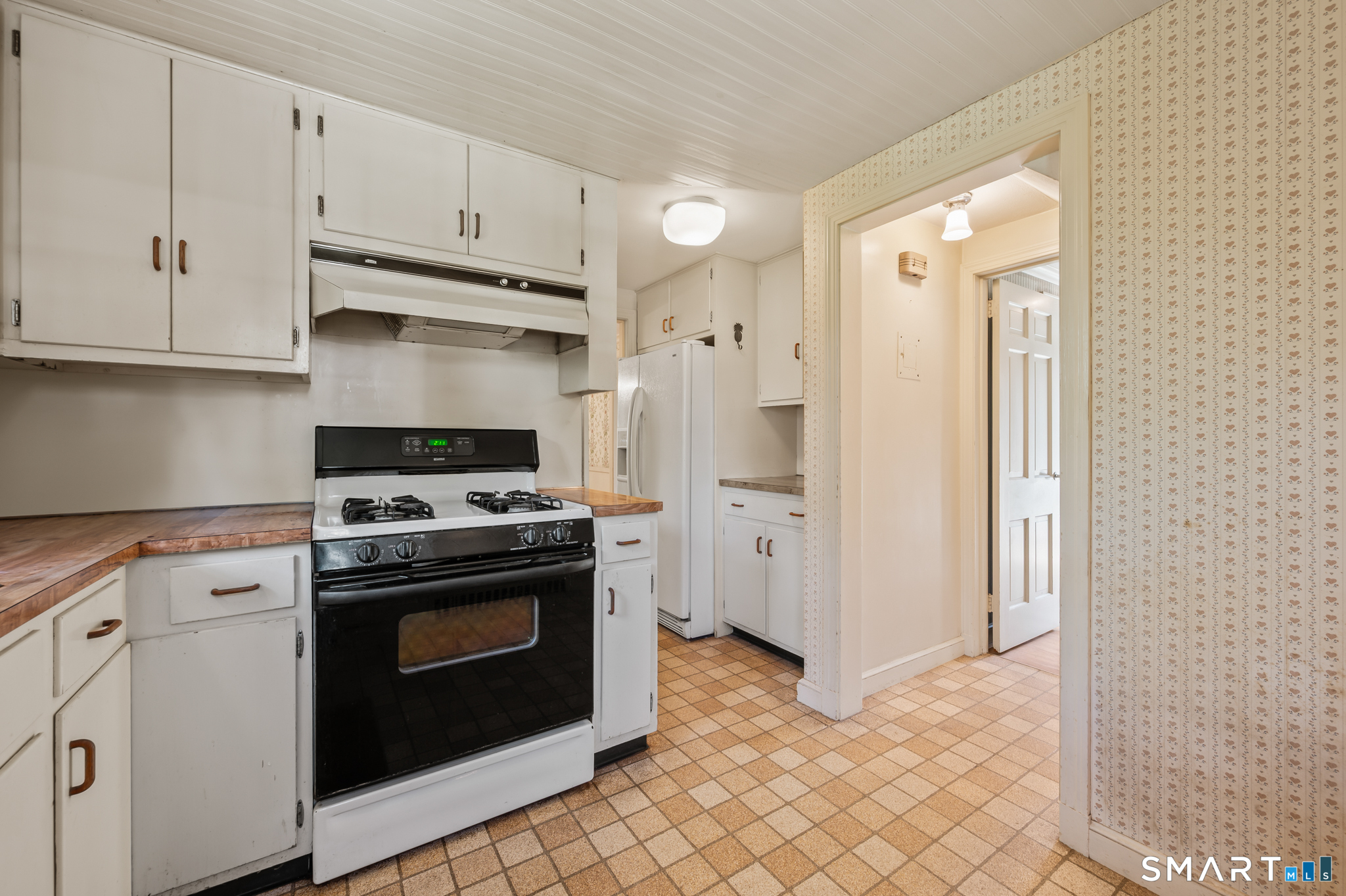 12 Greenhurst Road West Hartford CT 06107