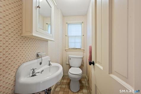 12 Greenhurst Road West Hartford CT 06107