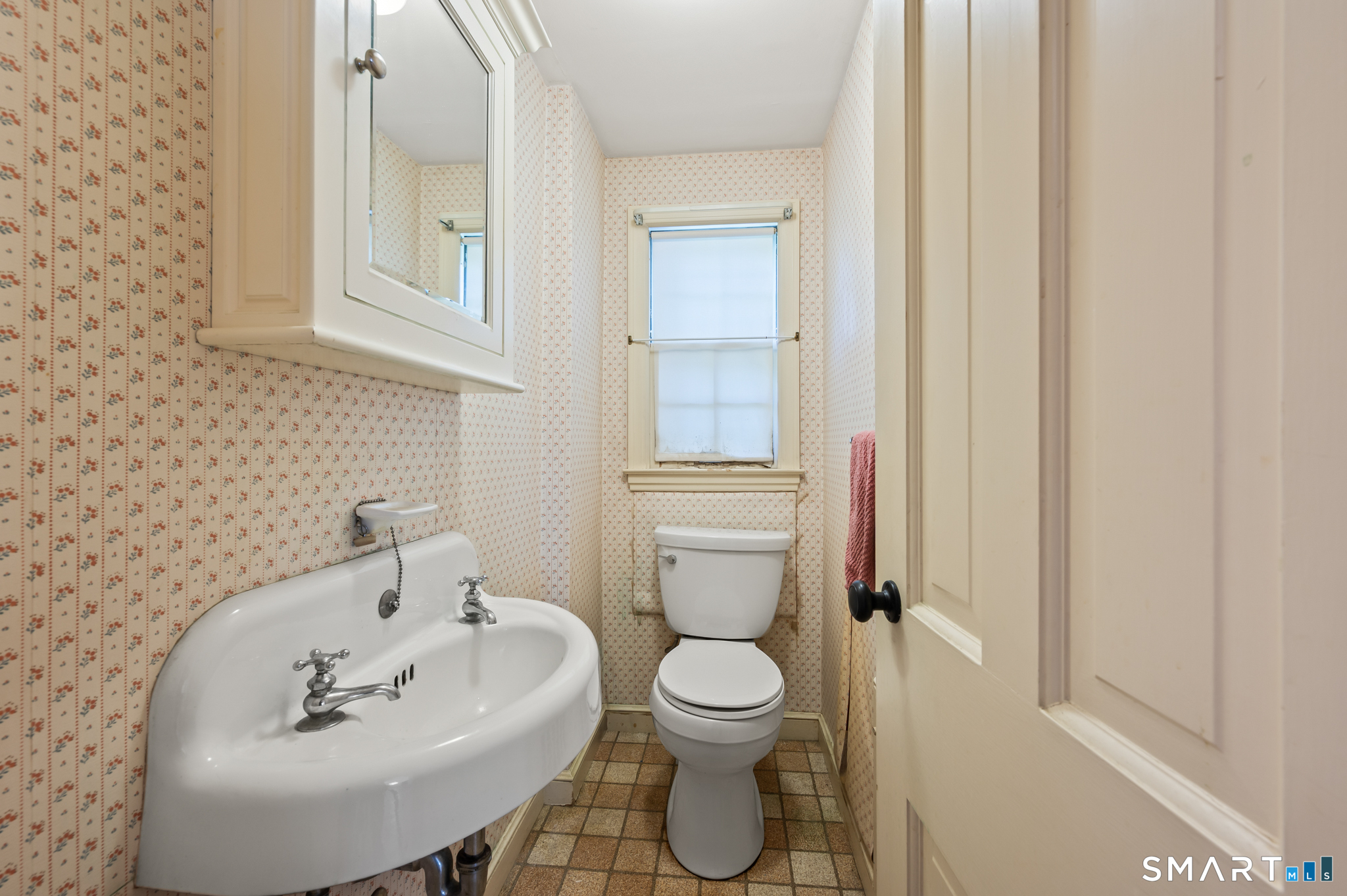 12 Greenhurst Road West Hartford CT 06107