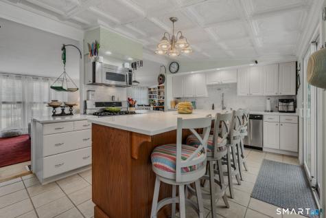 17 Meeting House Lane Ledyard CT 06339