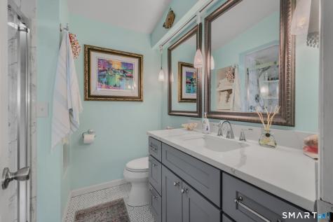 17 Meeting House Lane Ledyard CT 06339