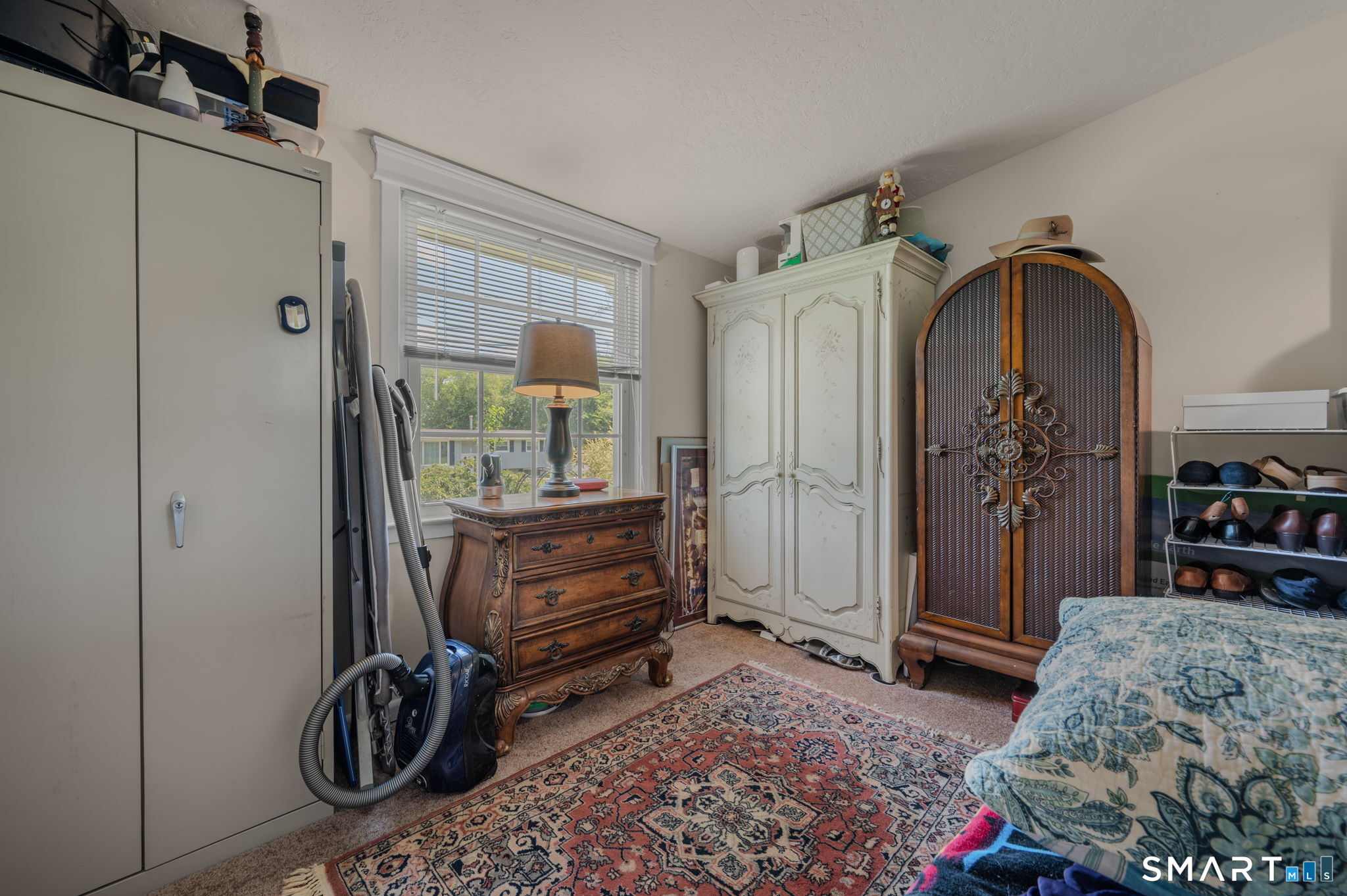 17 Meeting House Lane Ledyard CT 06339