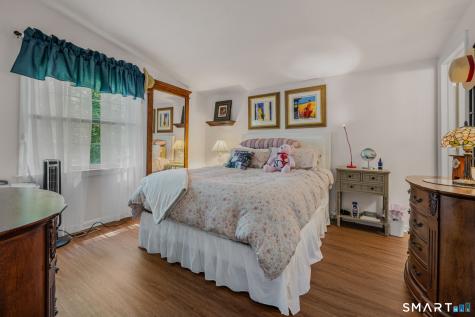 17 Meeting House Lane Ledyard CT 06339