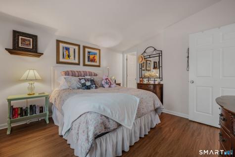 17 Meeting House Lane Ledyard CT 06339