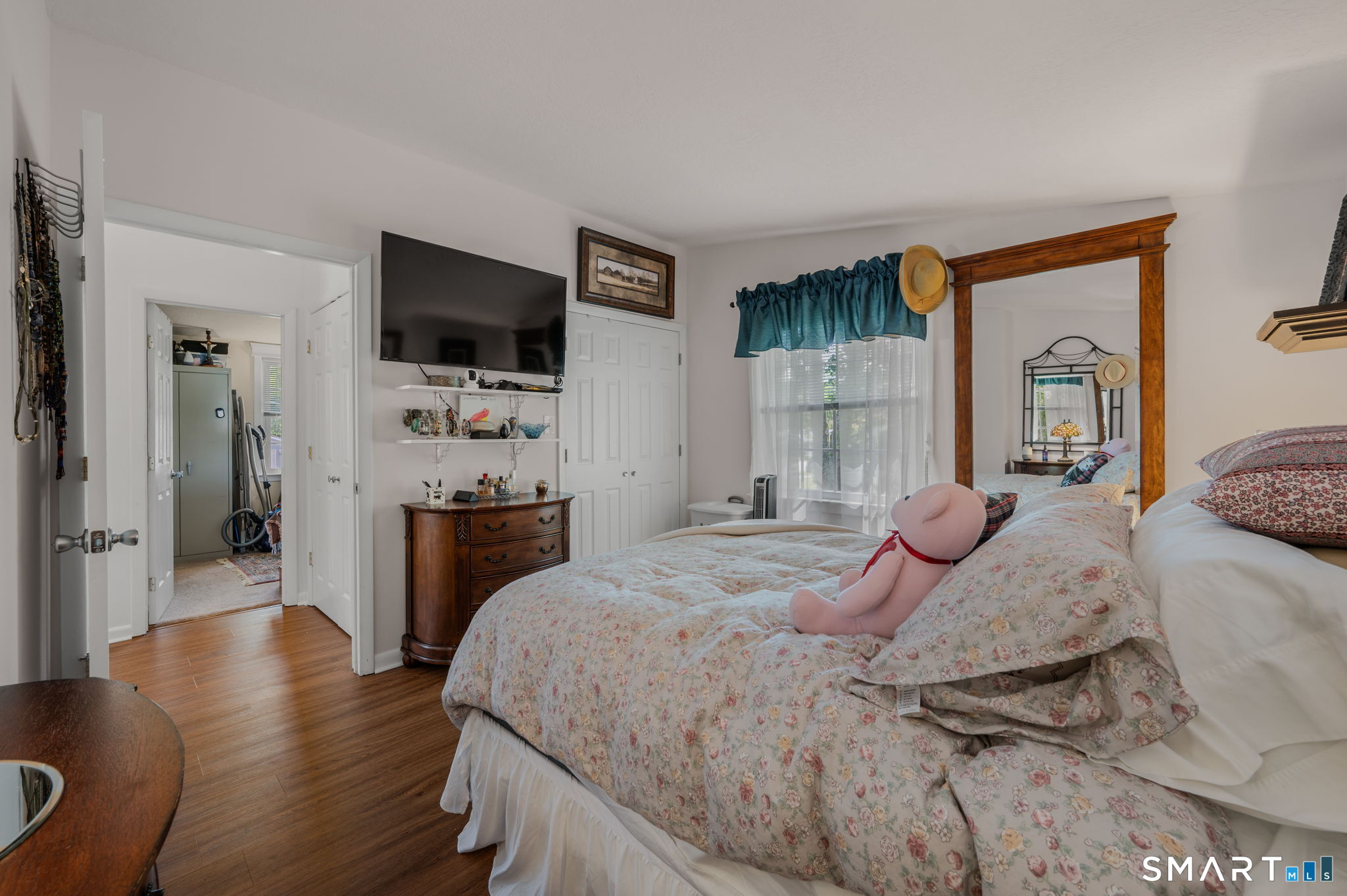17 Meeting House Lane Ledyard CT 06339