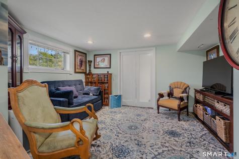 17 Meeting House Lane Ledyard CT 06339