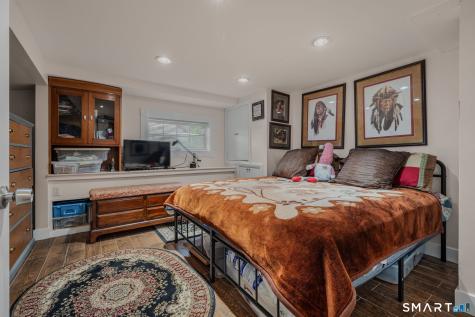 17 Meeting House Lane Ledyard CT 06339