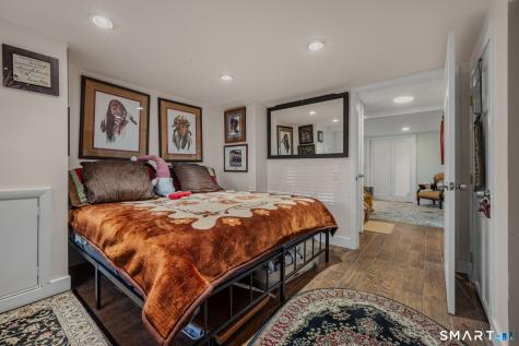 17 Meeting House Lane Ledyard CT 06339