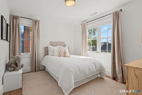 240 Henry Street Fairfield CT 06824
