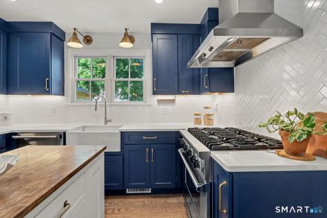 240 Henry Street Fairfield CT 06824