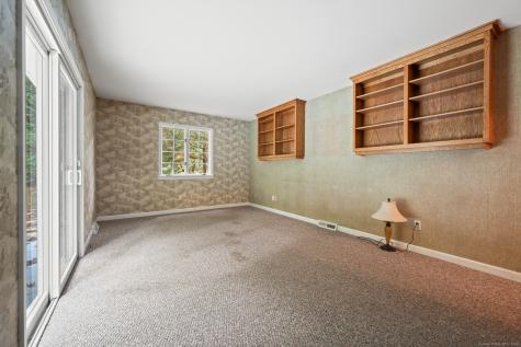 18 Hayes Avenue Ellington CT 06029