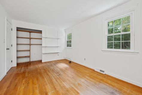 18 Hayes Avenue Ellington CT 06029